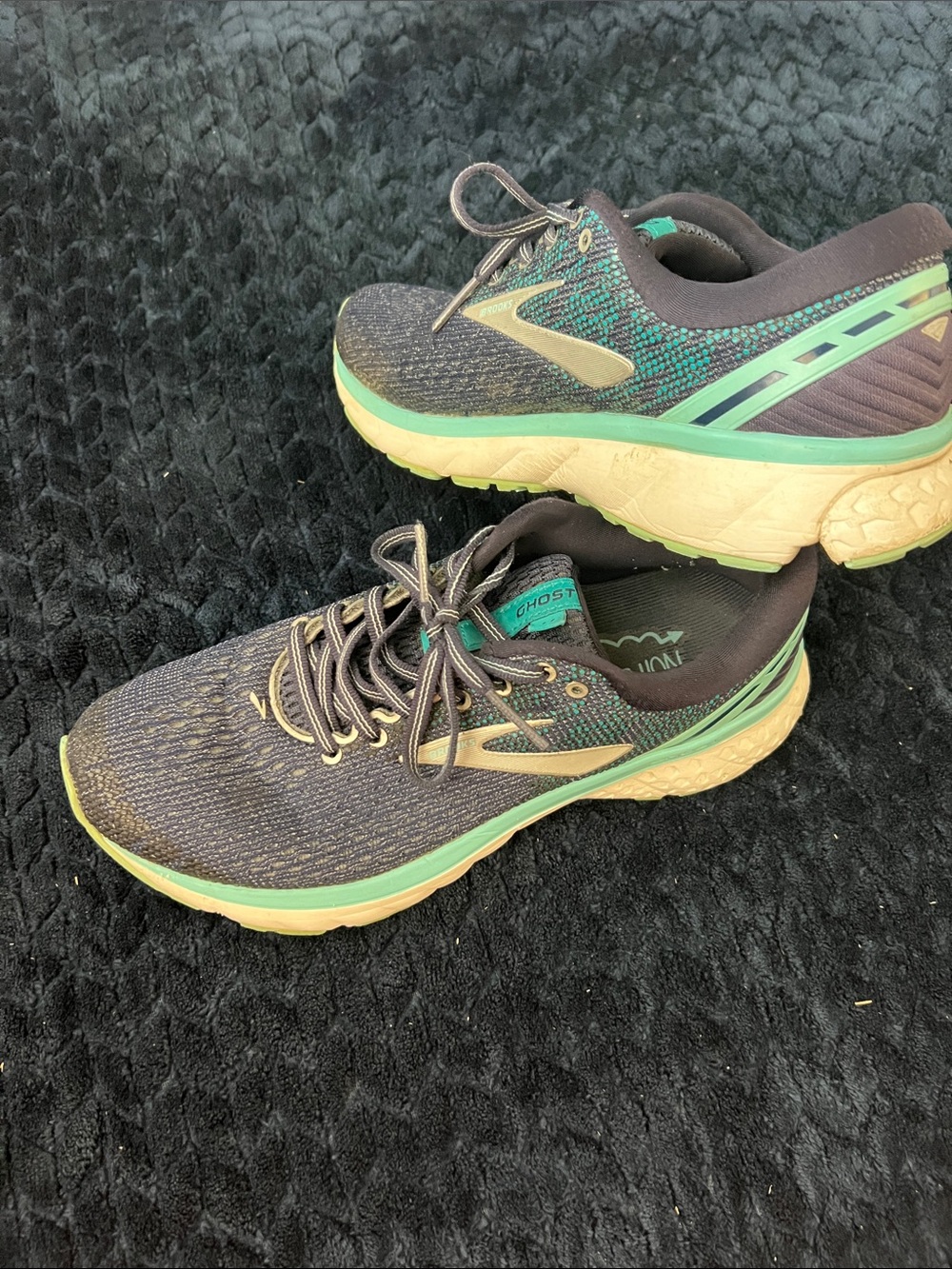 Brooks Women's Ghost Navy Running/Outdoor Shoes with Teal & Silver Accents 8.5 - Picture 2 of 12